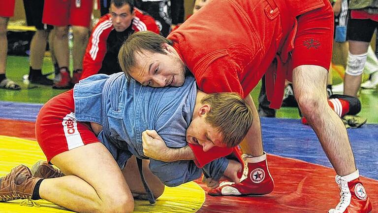 Sambo auf hohem Niveau: Der Bad Kissinger Albert Köpplin ist Sambo-Sportler mit Leib und Seele. Dank seiner Initiative stehen einige der weltbesten Kämpfer in Bad Kissingen bei der Offenen Bayerischen Sambo-Meisterschaft am Samstag in der Bayernhalle auf den Matten.