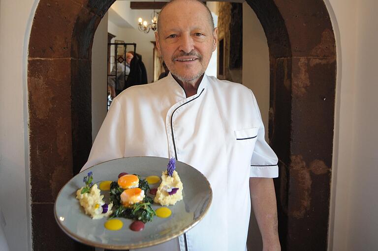 Mag es vegetarisch und mit pochiertem Ei: Koch und Wirt Ewald Hupp vom Schloss Saaleck in Hammelburg.