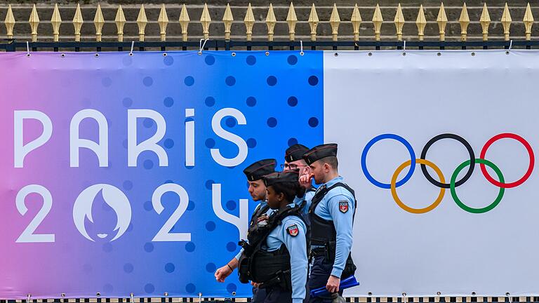 Sicherheit bei Olympia       -  Die Eröffnungsfeier auf der Seine stellt die Behörden bei Olympia vor besondere Herausforderungen.