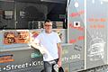 Mit dem Foodtruck unterwegs: Der Unterspiesheimer Ralf Lutz grillt und verkauft aus Leidenschaft.