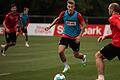 Florian Dietz (Mitte, Archivbild) ist nach seiner langen Verletzungspause schon wieder richtig gut in Form. Für die zweite Mannschaft des 1. FC Köln erzielte er im Regionalliga-Spiel gegen den KFC Uerdingen fünf Tore.