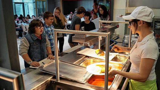 Das Thema Schulessen beschäftigte den Zweckverband Schulzentrum am Mittwoch. Besonders die schlechte Zahlungsmoral der Eltern sorgte für Kopfzerbrechen.