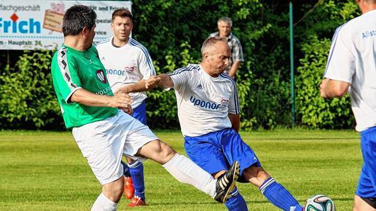 Thomas Mahr zieht ab, der Schweinfurter Bastian Streit kann das nicht verhindern.