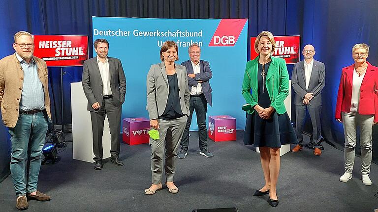Den heißen Stuhl des DGB zur Bundestagswahl gab es in diesem Jahr als Online-Format. Auf dem Bild (v.l.) Karl Graf von Stauffenberg (FDP), Moderator Sven Schröter, Manuela Rottmann (Grüne), Klaus Ernst (Linke), Anja Weisgerber (CSU), DGB-Regionschef Frank Firsching und Sabine Dittmar (SPD). Den heißen Stuhl des DGB zur Bundestagswahl gab es in diesem Jahr als Online-Format. Auf dem Bild (v.l.) Karl Graf von Stauffenberg (FDP), Moderator Sven Schröter, Manuela Rottmann (Grüne), Klaus Ernst (Linke), Anja Weisgerber (CSU), DGB-Regionschef Frank Firsching und Sabine Dittmar (SPD).