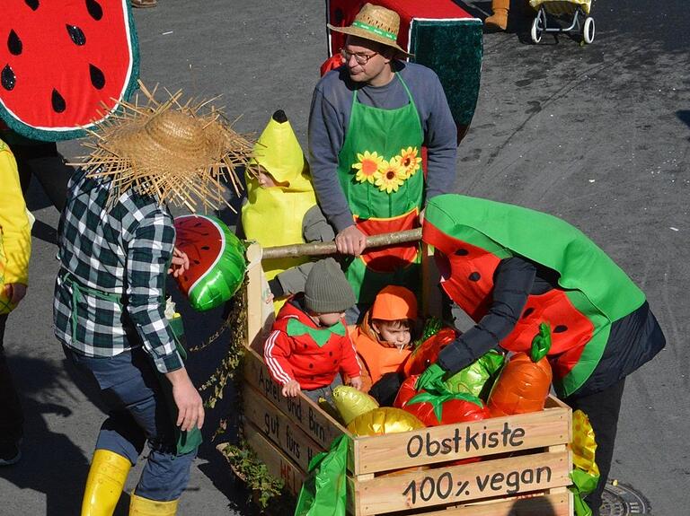 Der Kindergarten hatte sich ganz der gesunden Ernährung verschrieben. Der Kindergarten hatte sich ganz der gesunden Ernährung verschrieben.
