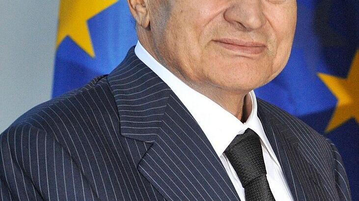 -       -  Hosni Mubarak im September 2010