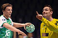 Neffe Nils Lichtlein (links) war mit den Füchsen Berlin im ersten direkten Handball-Bundesliga-Duell mit seinem Onkel Carsten Lichtlein und dessen Klub GWD Minden der Sieger.