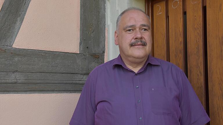 Nach knapp 16 Jahren wechselt Pfarrer Gerhard Hanft (57), Leiter der Pfarreiengemeinschaft 'TauberGau, Röttingen', zum 1. Januar 2023 als Teampfarrer mit Dienstsitz in Burgsinn in den Pastoralen Raum Gemünden.