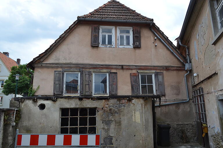 Alle drei Planungsteams waren sich einig: Das um 1700 erbaute Wohnhaus sollte in jedem Fall erhalten werden. Alle drei Planungsteams waren sich einig: Das um 1700 erbaute Wohnhaus sollte in jedem Fall erhalten werden.