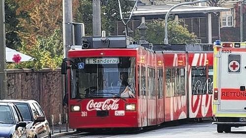 Die Straßenbahn in Grombühl: In gut einem Jahr soll der Bau der 1,4 Kilometer langen Verlängerung beginnen. ARCHIVFOTO NORBERT SCHWARZOTT