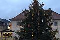 Christbaumschmuck aus der evangelischen KiTa Maßbach verschönert den Weihnachtsbaum in Maßbach.Foto: Nadine Fuhl       -  Christbaumschmuck aus der evangelischen KiTa Maßbach verschönert den Weihnachtsbaum in Maßbach.Foto: Nadine Fuhl