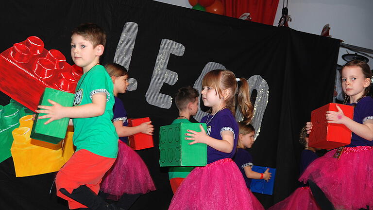 Die Bambinis luden in ihr Kinderzimmer zum Legospielen ein.