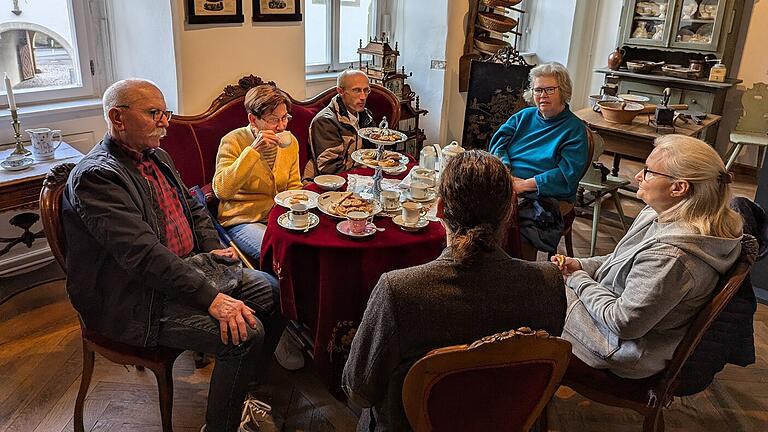 1 Stunde Kultur: Hennebergmuseum Münnerstadt - Kaffee, Kuchen und viele Informationen im Henneberg-Museum. 1 Stunde Kultur: Hennebergmuseum Münnerstadt - Kaffee, Kuchen und viele Informationen im Henneberg-Museum.