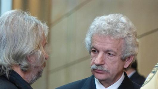 Kalr Heinz Laudenbach (rechts) mit seinem Anwalt Norman Jacob foto: Bartl - Kalr Heinz Laudenbach (rechts) mit seinem Anwalt Norman Jacob foto: Bartl Kalr Heinz Laudenbach (rechts) mit seinem Anwalt Norman Jacob foto: Bartl - Kalr Heinz Laudenbach (rechts) mit seinem Anwalt Norman Jacob foto: Bartl