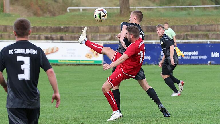 Im Hinspiel im September gab's ein 1:1, an diesem Sonntag entscheidet sich auf Kunstrasen, ob Gerolzhofen oder Strahlungen als ärgster Verfolger des Bezirksliga-Spitzenduos überwintert.