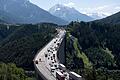 Brenner Europabrücke (hohe Auflösung).jpeg       -  Die Brenner-Autobahn führt auf dem Weg nach Italien über die Europabrücke. Eine andere Brücke könnte 2025 für Verkehrschaos sorgen.