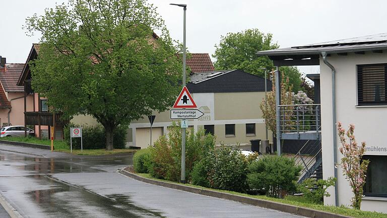 Die Zufahrt zum geplanten Wertstoffhof des Landkreises in Gerolzhofen erfolgt über die Verlängerung der Dreimühlenstraße. Darüber ist bereits heute die Kompostanlage und die Wertstoffsammelstelle zu erreichen.