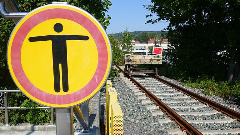 In Ebern ist Schluss, die einst für den Güterverkehr bedeutende Strecke nach Maroldsweisach ist zurückgebaut.