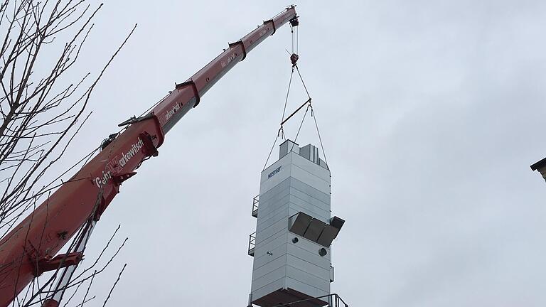 Die neue Absauganlage der Schreinerei Brückner in Hofheim am Autokran.