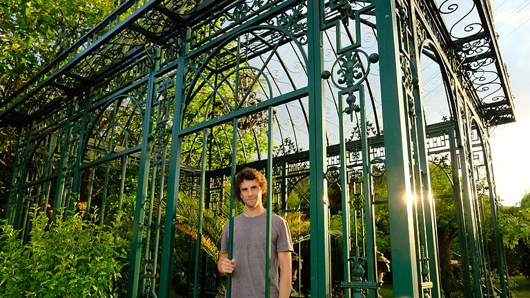 Sogar eine echte Orangerie gehört zum Garten-Inventar Rico Raab und sein Garten in Nickersfelden Sogar eine echte Orangerie gehört zum Garten-Inventar Rico Raab und sein Garten in Nickersfelden