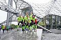 MSP-Energiebündel       -  (amk)  Am Womens Run 2014 im Münchner Olympiapark beteiligte sich auch eine Frauengruppe von der Sektion Main-Spessart des Deutschen Alpenvereins, die sich &bdquo;Mir Sen Prima&ldquo; (MSP) nannte. Die Strecken von fünf oder acht Kilometern konnten wahlweise von den rund 4000 Teilnehmerinnen gelaufen oder gewalkt werden. Am Rande begegneten die Teilnehmerinnen auch noch der deutschen Leichtathletin Heike Drechsler, die 1992 und 2000 Olympiasiegerin im Weitsprung wurde.