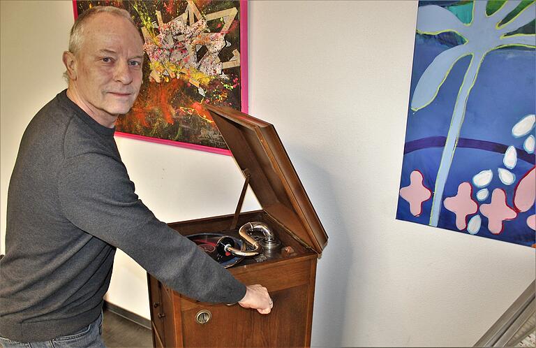 Bei der Ausstellung in Wiesentheid hat Stefan Müller auch ein Exemplar des ersten Münz-Grammophons, dem Vorläufer der Jukebox. Bei der Ausstellung in Wiesentheid hat Stefan Müller auch ein Exemplar des ersten Münz-Grammophons, dem Vorläufer der Jukebox.