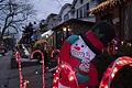 Die Bewohner dieses Hauses in Brooklyns Stadtteil Dyker Heights sind bereits schon weit über New York hinaus bekannt für ihre opulente Weihnachtsdekoration. Foto: Mark Lennihan/AP/dpa       -  Die Bewohner dieses Hauses in Brooklyns Stadtteil Dyker Heights sind bereits schon weit über New York hinaus bekannt für ihre opulente Weihnachtsdekoration.