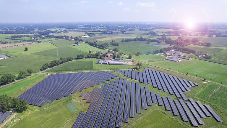 In der Provinz Groningen in den Niederlanden hat das Kolitzheimer Unternehmen Belectric einen Solarpark mit einer installierten Leistung von 26,6 MWp in Betrieb genommen.