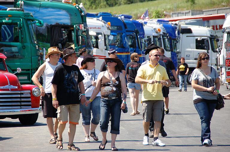 Amerika im Steigerwald: Tausende Besucher nutzten Pfingsten normalerweise, um das Truckerfest auf dem Rasthof Strohofer in Geiselwind zu besuchen.