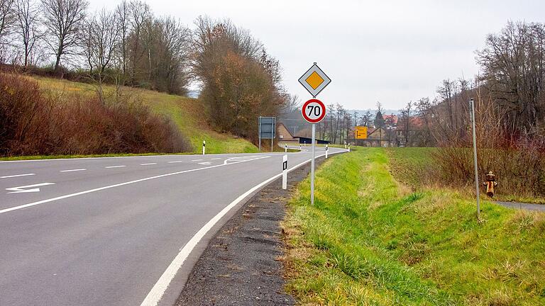 Lückenschluss im Radwegnetz: Im kommenden Jahr wird zwischen Krum und Sechsthal ein Radweg neben der Staatsstraße 2427 gebaut. Lückenschluss im Radwegnetz: Im kommenden Jahr wird zwischen Krum und Sechsthal ein Radweg neben der Staatsstraße 2427 gebaut.