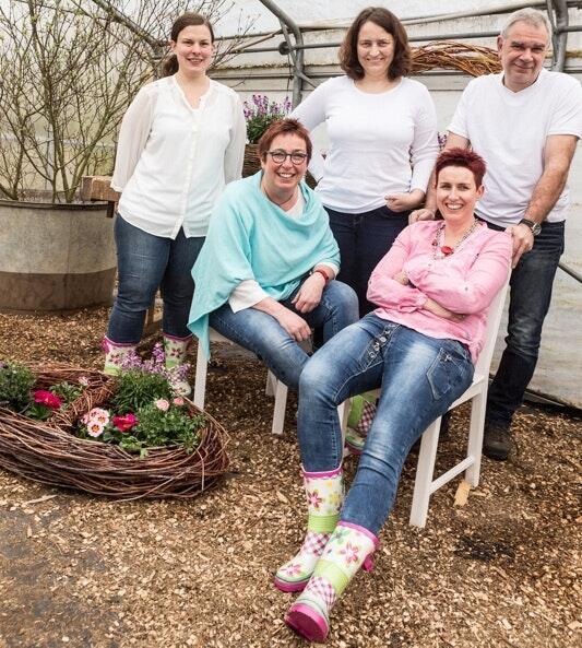 Das Team der Gärtnerei Wolz: (von links) Anna Saal, Heike Wolz, Dani Gentner, Alexandra Grömling und Frank Wolz.