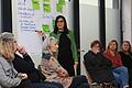 Landtagsabgeordnete Barbara Becker (Mitte stehend) traf sich im Pfarrer-Hersam-Haus in Gerolzhofen mit Erzieherinnen zum Austausch über aktuelle Probleme und Sorgen der Kinderbetreuungseinrichtungen.