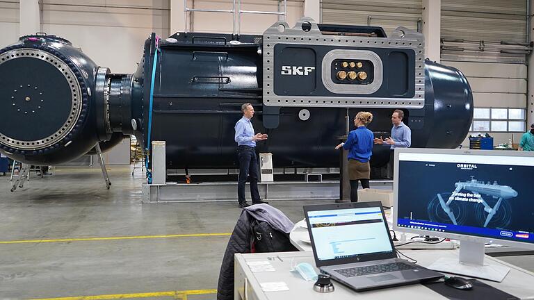 Die SKF-Tidenturbine bei der Abnahme durch Orbital Marine Power im Schweinfurter Werk.