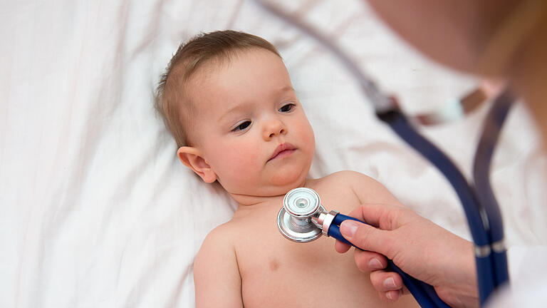 Baby.jpeg       -  Kleinkinder und Babys haben meist nur einen milden Verlauf, wenn sie sich mit dem Covid-19-Virus anstecken.