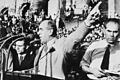 3131647.jpeg       -  Vor weit mehr als 300.000 Berlinerinnen und Berlinern appelliert Oberbürgermeister Ernst Reuter auf einer Kundgebung vor dem Reichstag am 9. September 1948 an die Welt, die Stadt nicht aufzugeben.