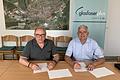 Anfang Juni unterzeichneten Bürgermeister Edgar Schüttler und Thomas Weigand, Kommunalberater Glasfaser der Telekom Deutschland, eine Vereinbarung zum Ausbau im Gemeindegebiet Uettingen.