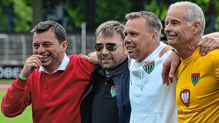 Ein gutes Team: Dieter Kurth, FC-Chef Markus Wolf, Trainer Gerd Klaus, Co-Trainer Norbert Kleider (v.l.).