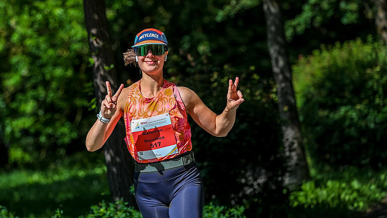 WVV Marathon Würzburg       -  Zahlreiche Läuferinnen und Läufer nehmen am WVV Marathon Würzburg am Sonntag (26.05.24) durch Würzburg Innenstadt teil.
