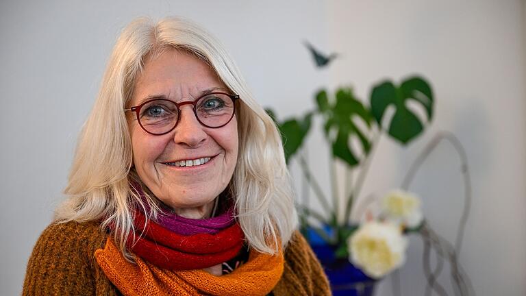 Barbara Biemer ist Paartherapeutin in Würzburg und kennt die Gründe, warum Menschen in einer Beziehung fremdgehen. Barbara Biemer ist Paartherapeutin in Würzburg und kennt die Gründe, warum Menschen in einer Beziehung fremdgehen.