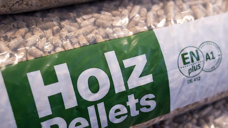 Pellets       -  Heizen mit Holz-Pellets ist beleibt.