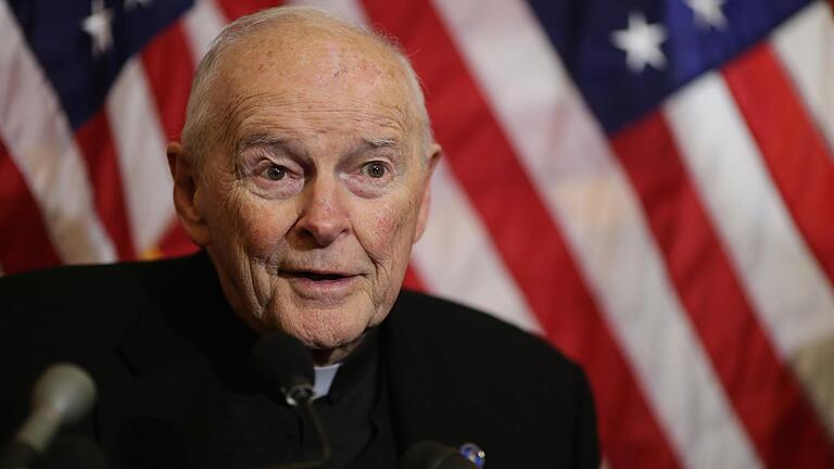 Theodore McCarrick, ehemaliger Erzbischof von Washington, wurde am Wochenende aus dem Priesterstand entlassen wegen sexuellen Fehlverhaltens. Theodore McCarrick, ehemaliger Erzbischof von Washington, wurde am Wochenende aus dem Priesterstand entlassen wegen sexuellen Fehlverhaltens.