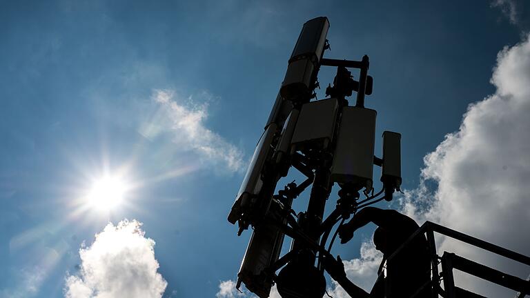 Mobilfunkmast - Die Deutsche Tellekom möchte im Sommer 2028 das veraltete GSM-Netz abschalten (Archivfoto). Mobilfunkmast - Die Deutsche Tellekom möchte im Sommer 2028 das veraltete GSM-Netz abschalten (Archivfoto).