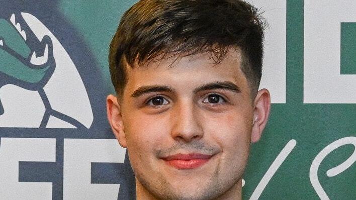 Torhüter Marko Bogojevic von den Wölfen Würzburg ist nach mehrwöchiger Verletzungspause wieder ins Training eingestiegen. Torhüter Marko Bogojevic von den Wölfen Würzburg ist nach mehrwöchiger Verletzungspause wieder ins Training eingestiegen.
