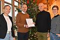 Die Projektgruppe von  „Prävention von Depressionen im Alter“ stellt die Untersuchungsergebnisse vor (von links): Vera Ksinski, Gesundheitsregionplus Landkreis Haßberge, stellvertretender Landrat Michael Ziegler, Johannes Kiep (AOK) und Projektkoordinatorin Katrin Jung.
