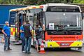 Im August 2021 ließen sich Menschen im Landkreis Kitzingen in einem Impfbus impfen. Ab Mai soll ein solcher Bus auch im Landkreis Haßberge zum Einsatz kommen.