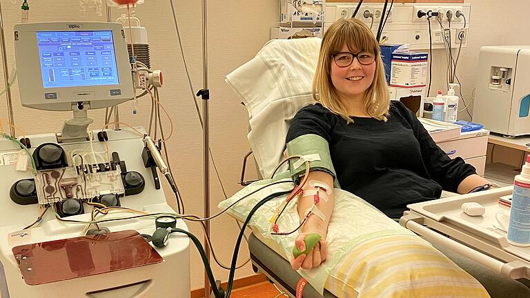 Josephine Lippitz aus Wülfershausen bei der Stammzellenspende in der Klinik. Josephine Lippitz aus Wülfershausen bei der Stammzellenspende in der Klinik.