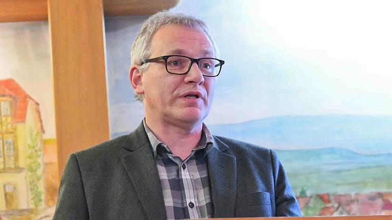 Der Frankenwinheimer Bürgermeister Herbert Fröhlich. Der Frankenwinheimer Bürgermeister Herbert Fröhlich.