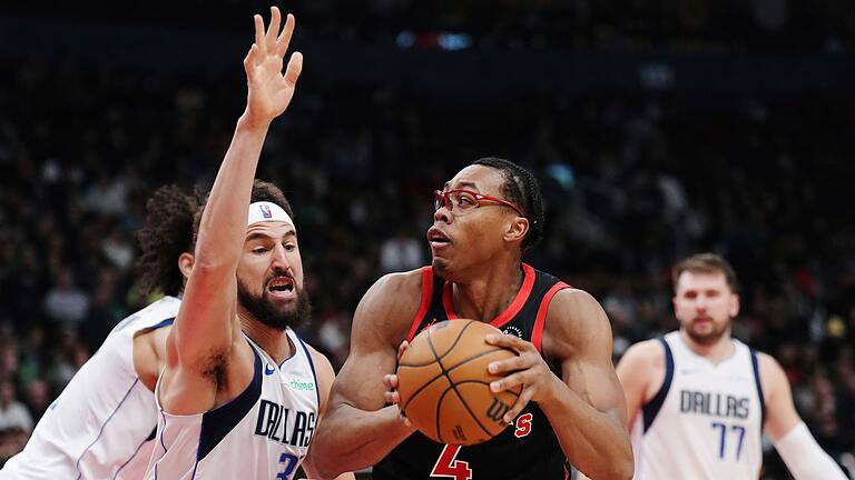 Toronto Raptors - Dallas Mavericks - Die Dallas Mavericks um Klay Thompson (l.) gewannen ihr siebtes Spiel in Serie. Toronto Raptors - Dallas Mavericks - Die Dallas Mavericks um Klay Thompson (l.) gewannen ihr siebtes Spiel in Serie.