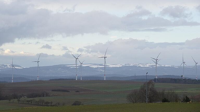 Nach Aussagen des Betreibers erfüllt der Windpark Streu Saale die an ihn gestellten Erwartungen.