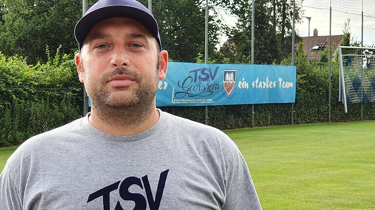 Wollte mit seiner Einwechslung den Punkt gegen Euerbach/Kützberg ins Ziel bringen: Gochsheims Trainer Stefan Riegler. Wollte mit seiner Einwechslung den Punkt gegen Euerbach/Kützberg ins Ziel bringen: Gochsheims Trainer Stefan Riegler.